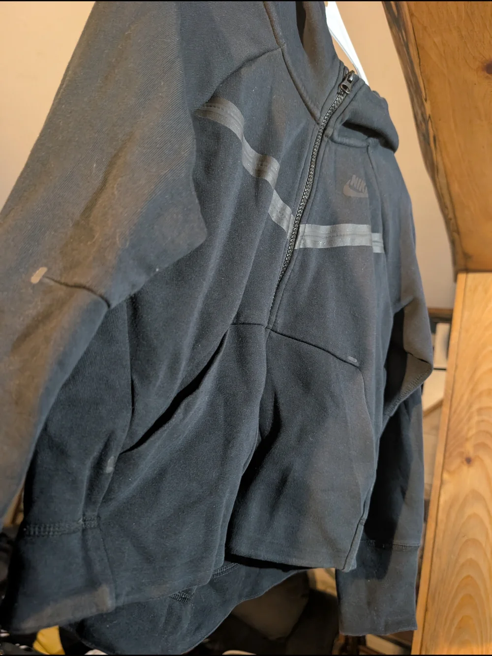 Nike Black Men’s Hoodie - Compact Everyday Carry Mens M